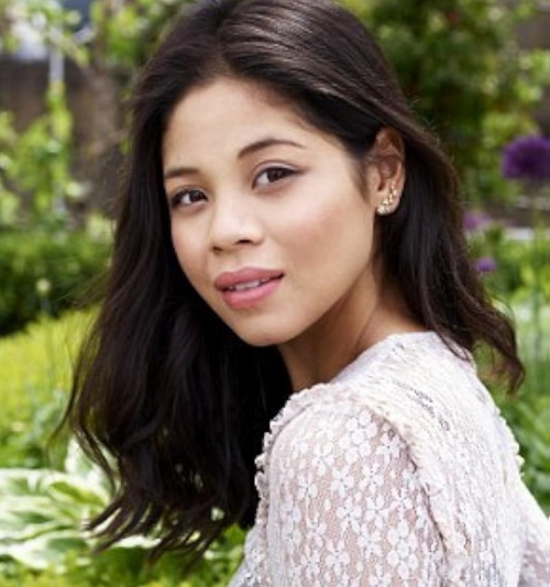 Eva Noblezada